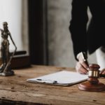 When to Hire a Personal Injury Lawyer