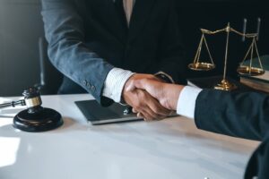 When to Hire an Attorney After a Car Accident